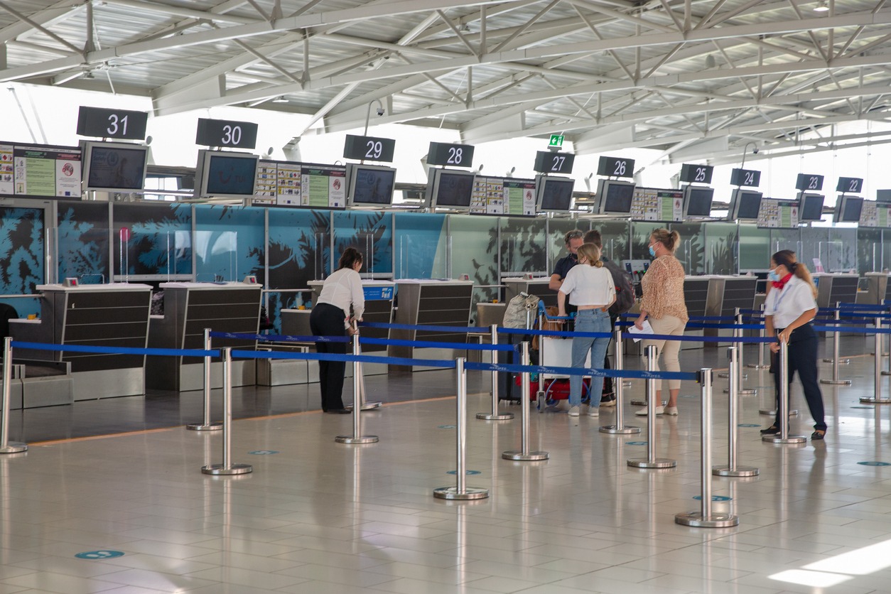 Queue Stanchions for Professional Spaces